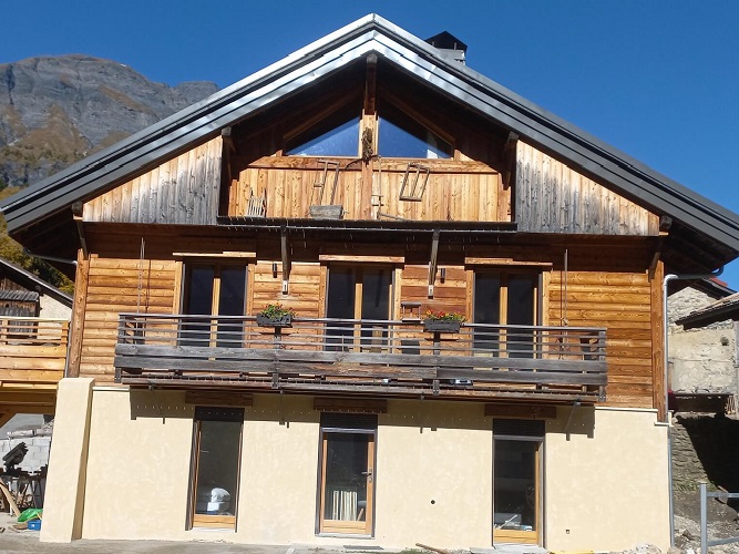 Chalet location 4 personnes jardin Les Contamines Montjoie